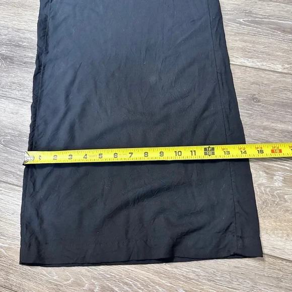 #11)  Old Navy Black lightweight  wide leg jumpsuit Size XS - Picture 3 of 8